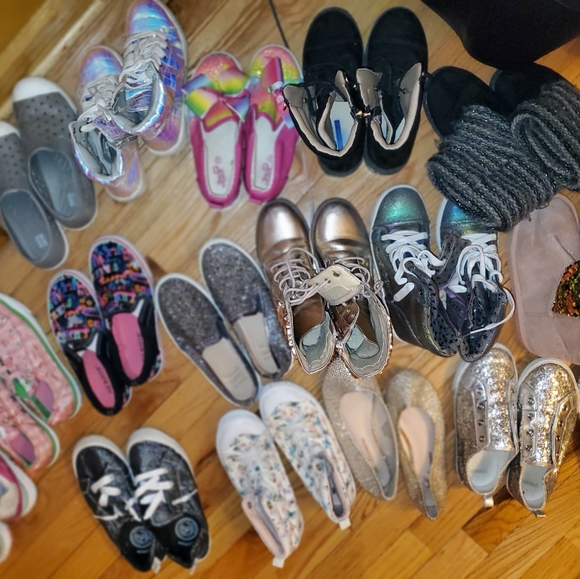 REVISED ALL Of These Perfect Pairs Of Shoes For You... - 11 Shoes For $150 - Picture 10 of 10